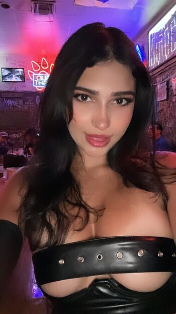Full leaked Lola sobunos page private onlyfans photo