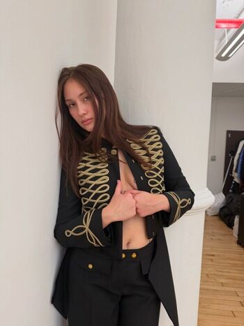 Full leaked Lola tung private onlyfans photo