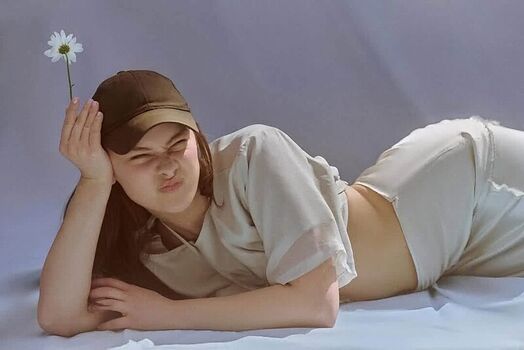 Full leaked Lola tung private onlyfans photo