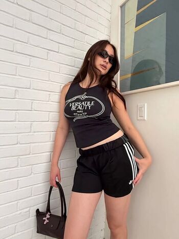 Full leaked Lola tung private onlyfans photo