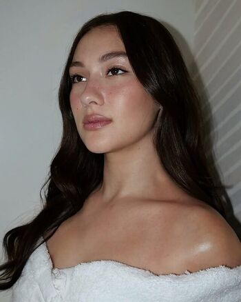 Full leaked Lola tung private onlyfans photo