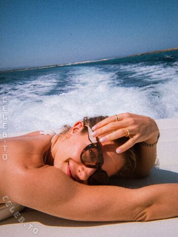 Full leaked Lola weippert private onlyfans photo