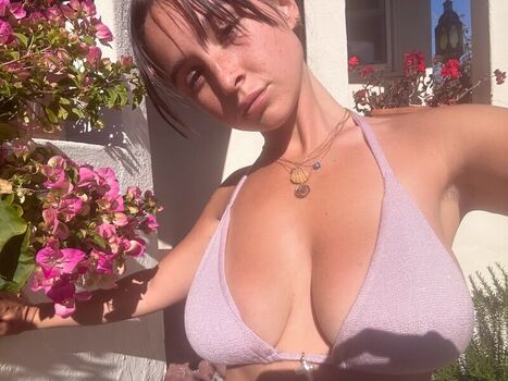 Full leaked Lolaastevens private onlyfans photo