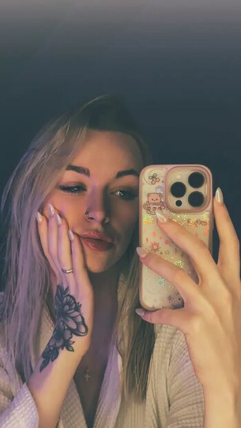 Full leaked Lolabunnyblondie private onlyfans photo