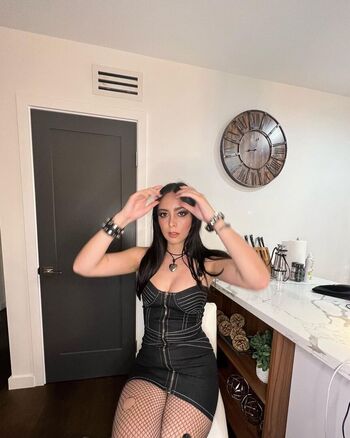 Full leaked Alanarose/ private onlyfans photo