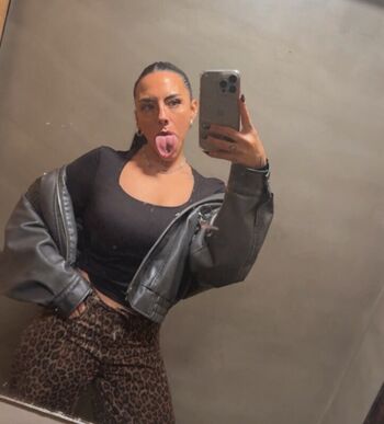 Full leaked Long tongue fetish private onlyfans photo