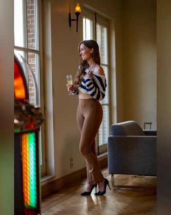 Full leaked Lonneke van der veen private onlyfans photo