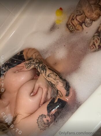Full leaked Loonakia  page private onlyfans photo
