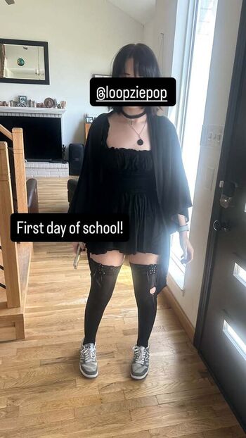Full leaked Loopziepop private onlyfans photo