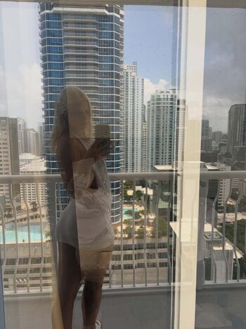 Full leaked Loraasmith private onlyfans photo