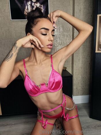Full leaked Lorenpetite private onlyfans photo