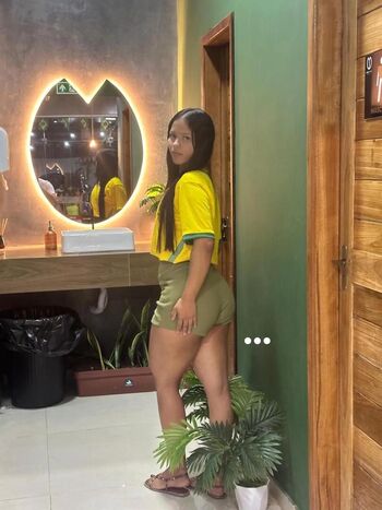 Full leaked Lorranaccastro private onlyfans photo