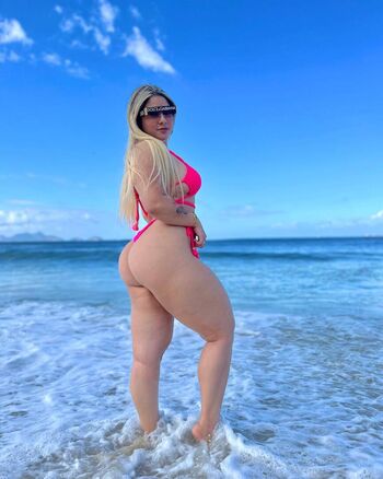 Full leaked Lorrani siqueira private onlyfans photo