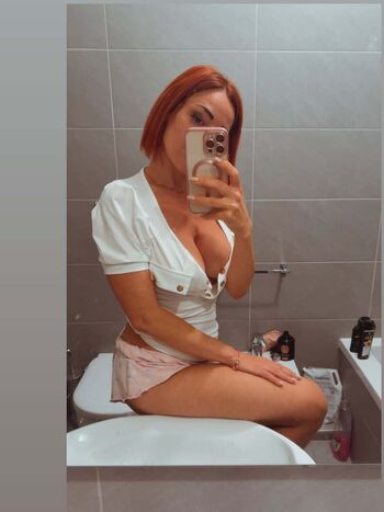 Full leaked Lottielouxo private onlyfans photo