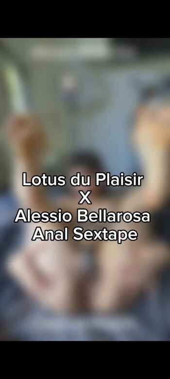 Full leaked Lotus du plaisir private onlyfans photo