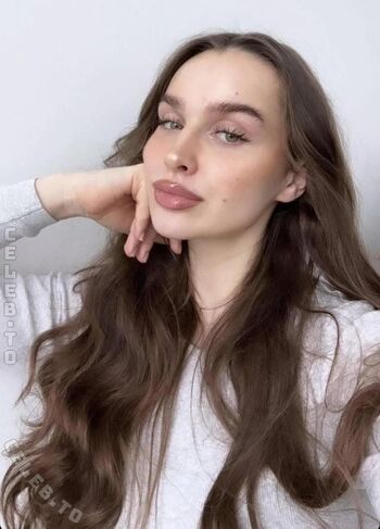 Full leaked Louisa jindaoui page private onlyfans photo