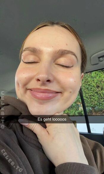 Full leaked Louisa jindaoui private onlyfans photo