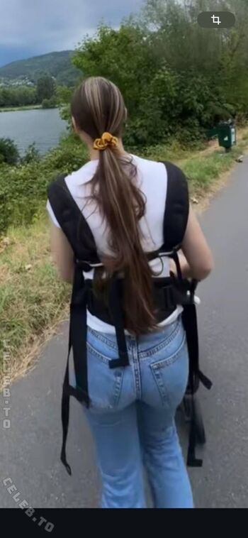 Full leaked Louisa jindaoui private onlyfans photo