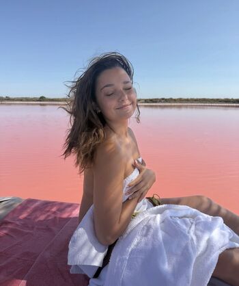 Full leaked Louisaxirzo private onlyfans photo