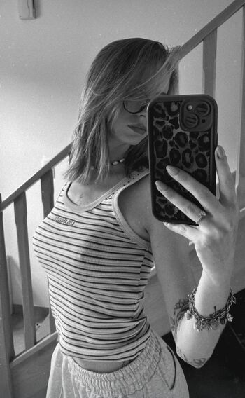 Full leaked Louise mlnn private onlyfans photo
