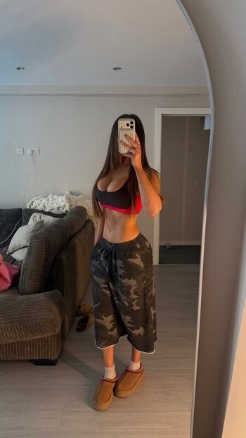 Full leaked Louiselaingx private onlyfans photo