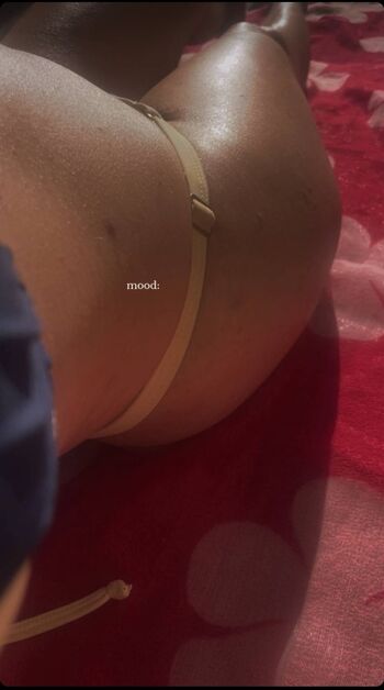 Full leaked Lourenbela private onlyfans photo