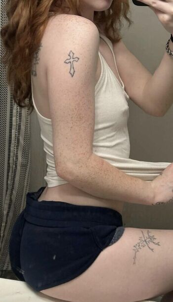 Full leaked Lovecalixo private onlyfans photo