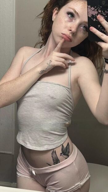Full leaked Lovecalixo private onlyfans photo