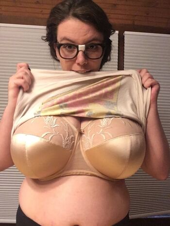 Full leaked Lovely lilith private onlyfans photo