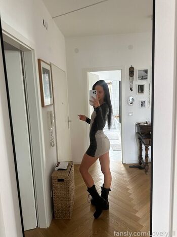 Full leaked Lovelyjill private onlyfans photo