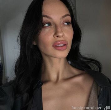 Full leaked Lovelyjill private onlyfans photo