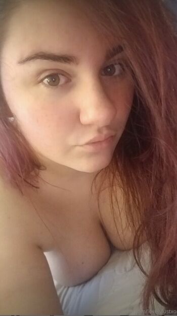 Full leaked Lovelylustxo page private onlyfans photo