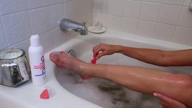 Full leaked Lovesweatfitness private onlyfans photo