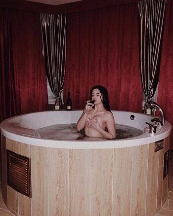 Full leaked Lrnrn private onlyfans photo