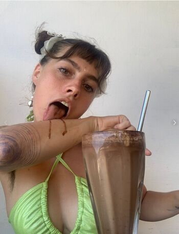 Full leaked Lucie au paradis private onlyfans photo