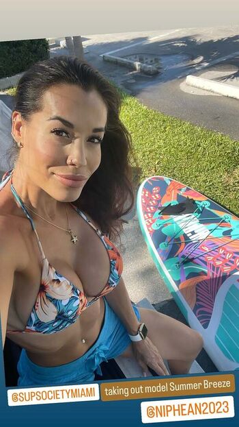 Lucie Zova (@lucie_zova) Satin Bloom