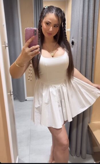 Full leaked Lucieg momlife insta page private onlyfans photo