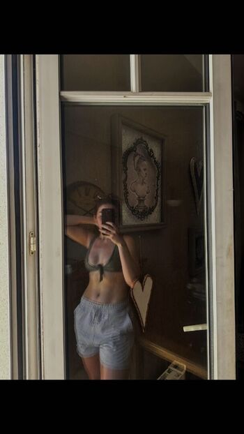 Full leaked Luciewar private onlyfans photo