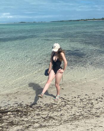 Full leaked Lucky lillian private onlyfans photo