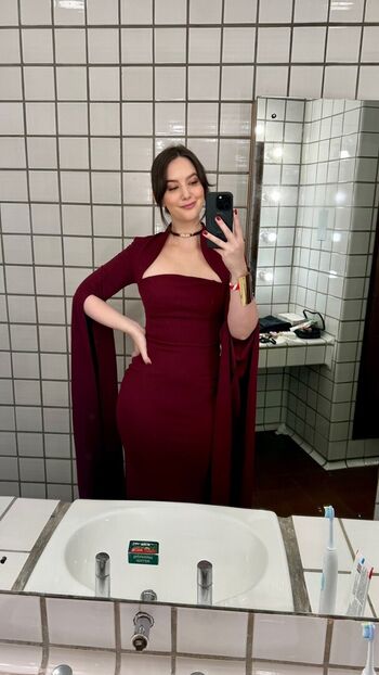 Full leaked Lucy james page private onlyfans photo