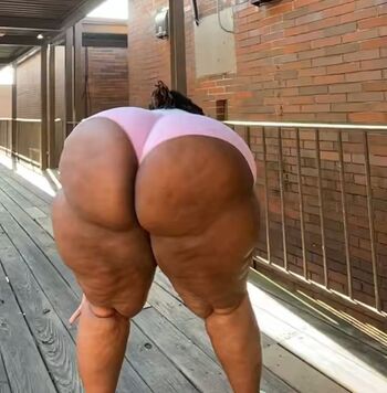 Full leaked Lucydior private onlyfans photo