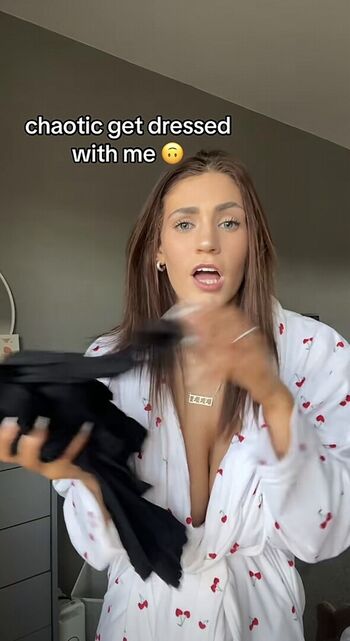 Full leaked Lucyy moss private onlyfans photo