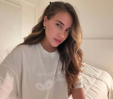 Full leaked Ludmiialderete page private onlyfans photo