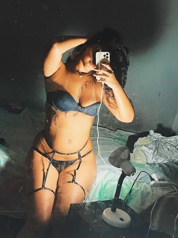 Full leaked Luiseiii private onlyfans photo
