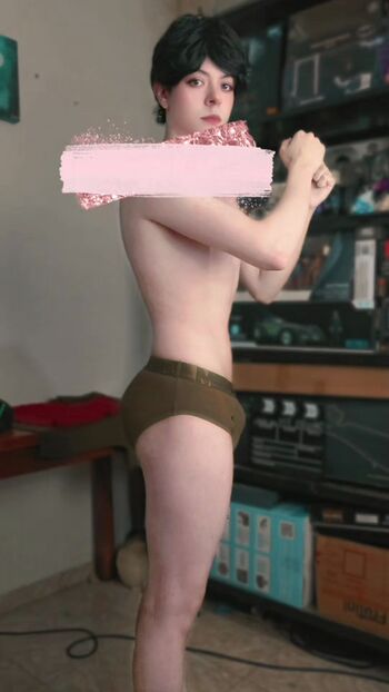 Full leaked Lukinha femboy private onlyfans photo