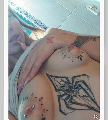 Full leaked Lulyschannen page private onlyfans photo
