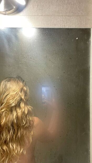 Full leaked Lumibloom private onlyfans photo