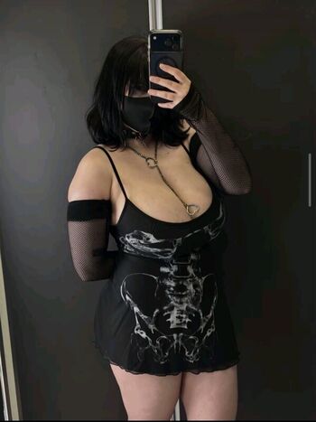 Luna Aoki