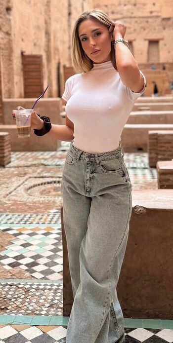 Full leaked Luna lobato private onlyfans photo