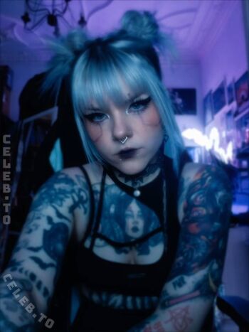 Full leaked Luna rave private onlyfans photo